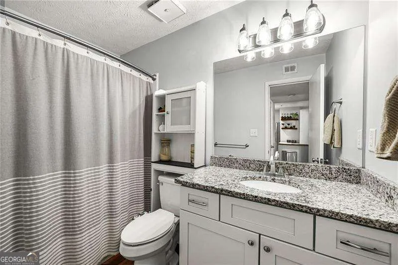2709 Cumberland CT SE Smyrna, GA 30080