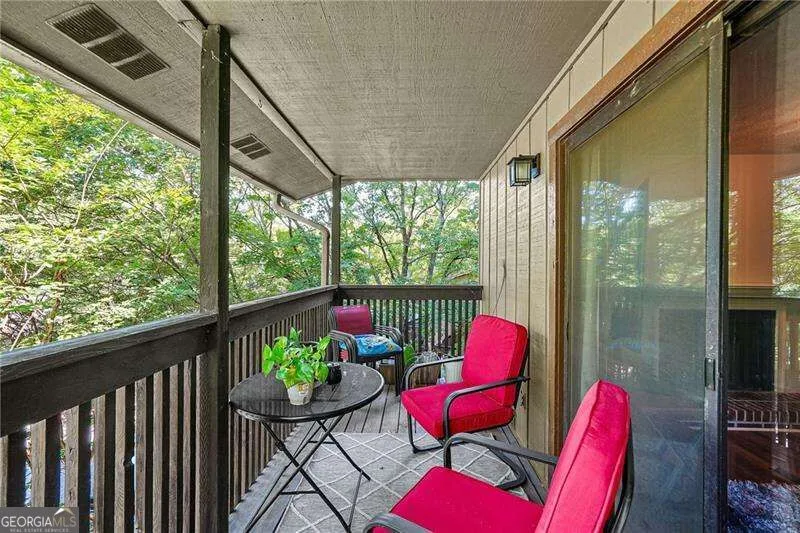2709 Cumberland CT SE Smyrna, GA 30080