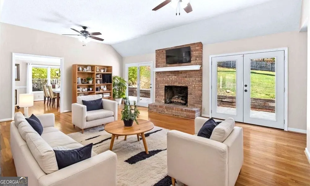 224 Shadowood DR SE Calhoun, GA 30701