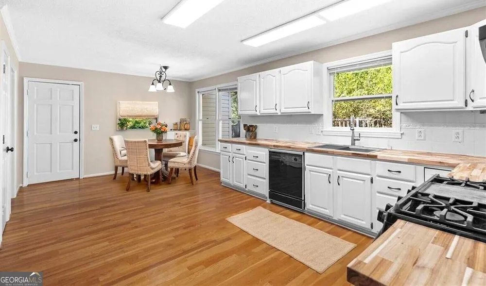 224 Shadowood DR SE Calhoun, GA 30701