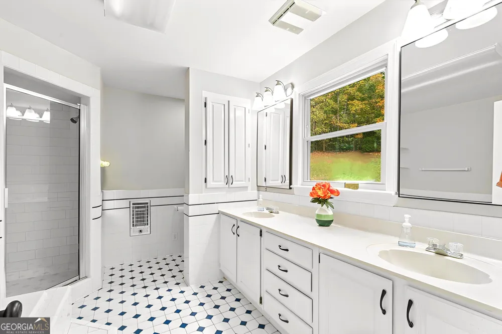 224 Shadowood DR SE Calhoun, GA 30701