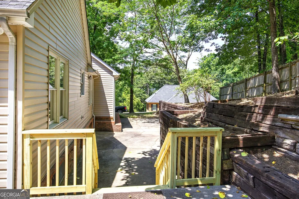 224 Shadowood DR SE Calhoun, GA 30701