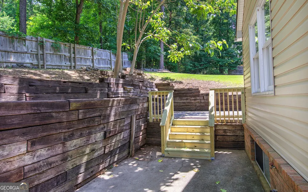 224 Shadowood DR SE Calhoun, GA 30701