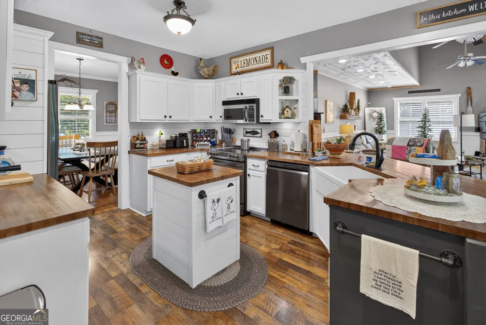 137 Noblet DR Hiawassee, GA 30546