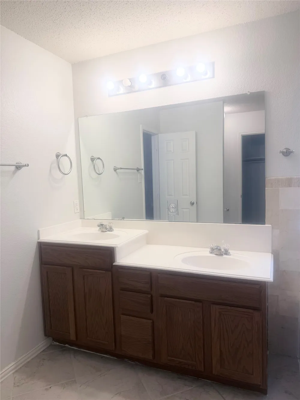 529 Laredo Drive Murphy, TX 75094