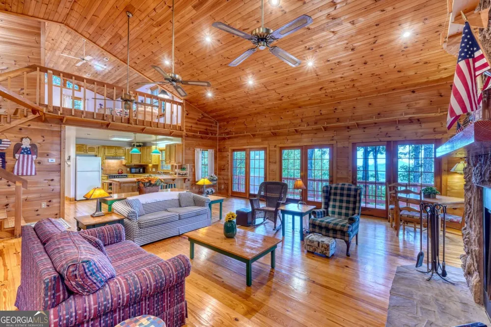854 Frog Pond RD Hiawassee, GA 30546
