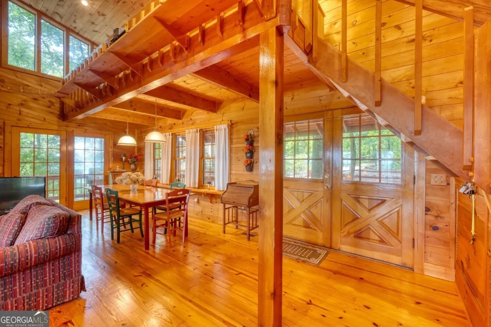 854 Frog Pond RD Hiawassee, GA 30546
