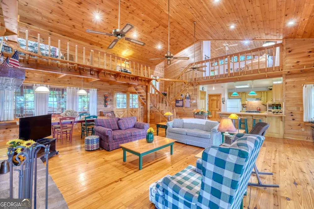 854 Frog Pond RD Hiawassee, GA 30546