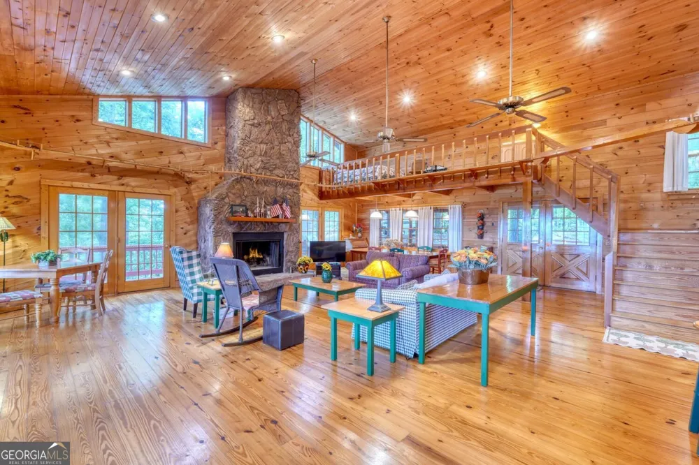 854 Frog Pond RD Hiawassee, GA 30546