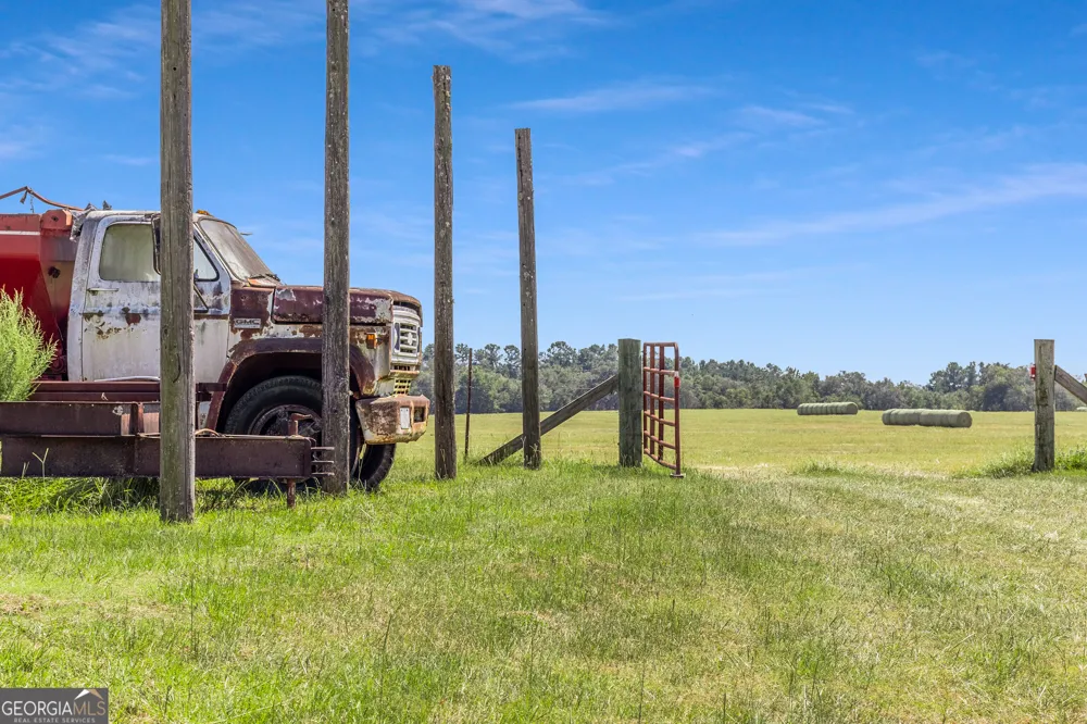1110 Us Highway 280 W Reidsville, GA 30453