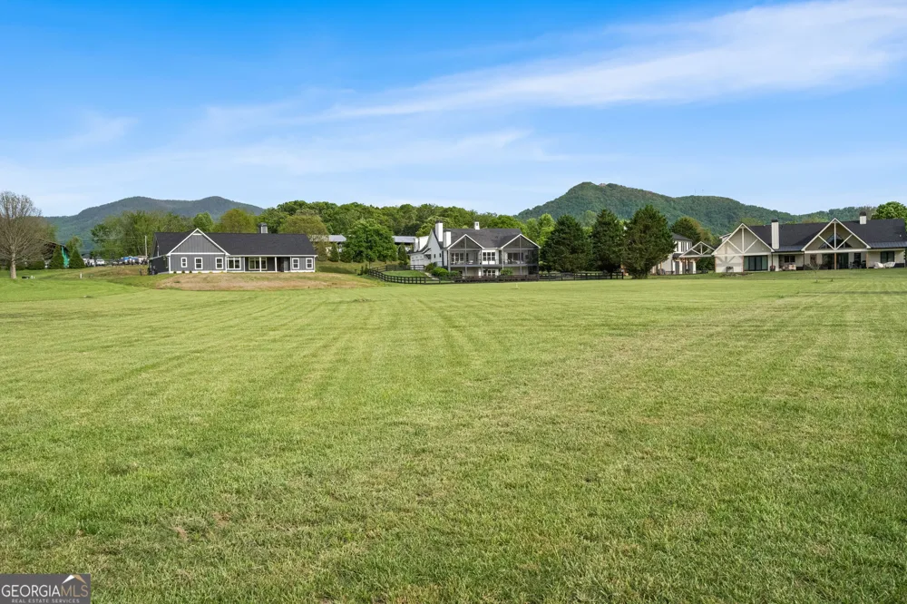 275 Bell Creek Cove RD Hiawassee, GA 30546