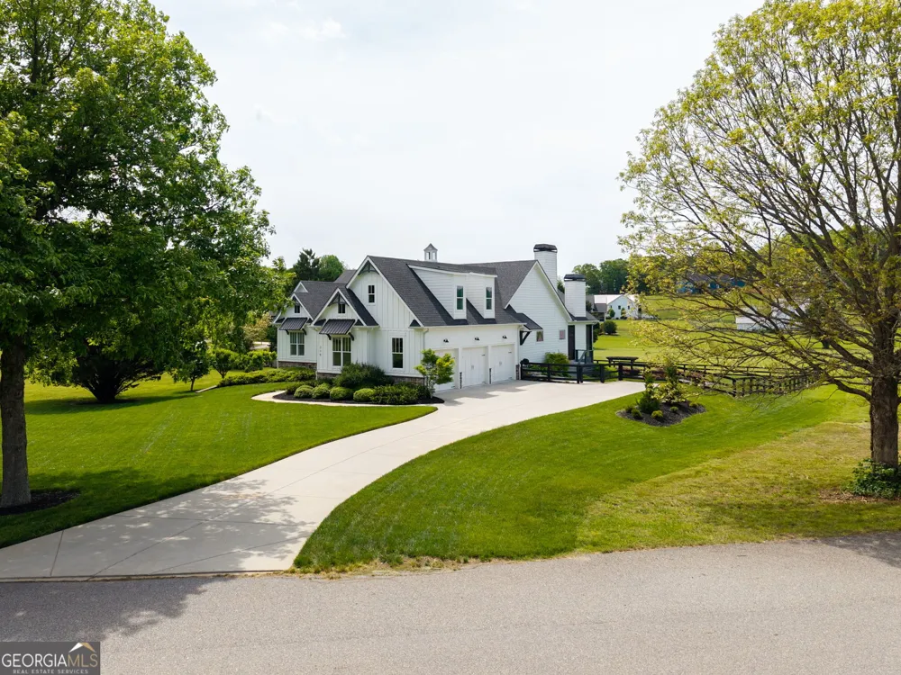 275 Bell Creek Cove RD Hiawassee, GA 30546