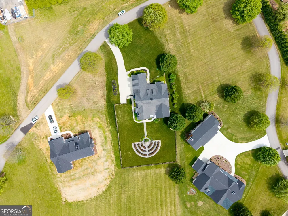 275 Bell Creek Cove RD Hiawassee, GA 30546