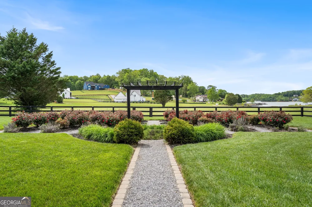 275 Bell Creek Cove RD Hiawassee, GA 30546