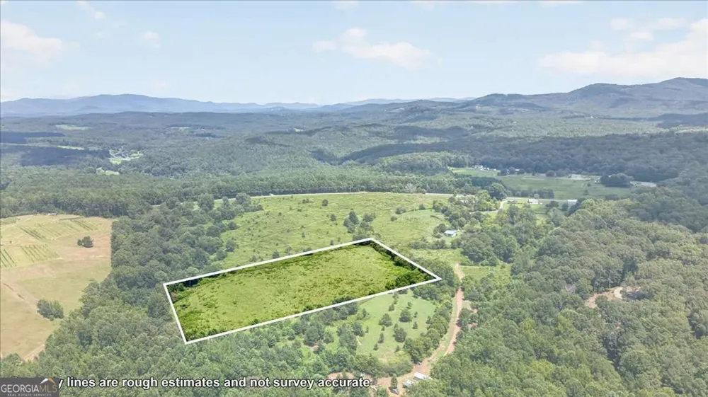 2627 Jones Mountain RD Talking Rock, GA 30175
