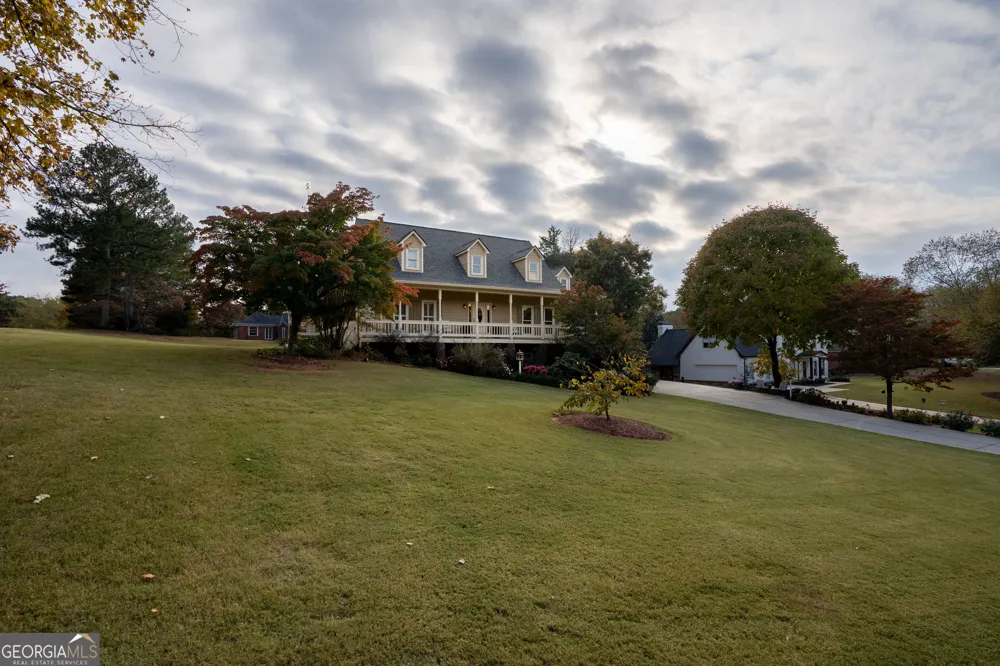 4604 Midlands GRN Flowery Branch, GA 30542