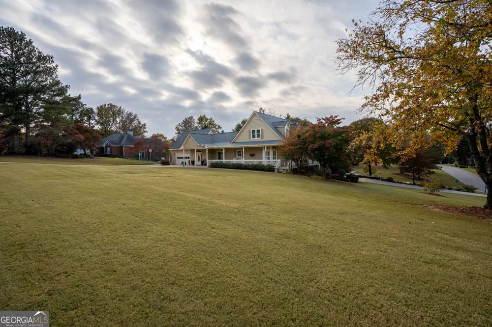 4604 Midlands GRN Flowery Branch, GA 30542