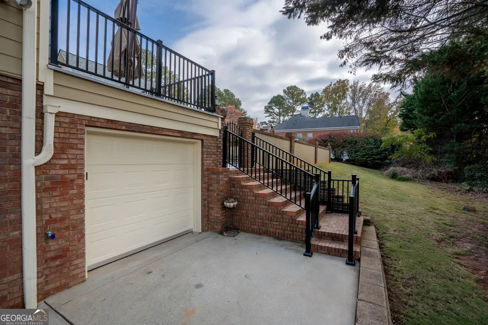 4604 Midlands GRN Flowery Branch, GA 30542