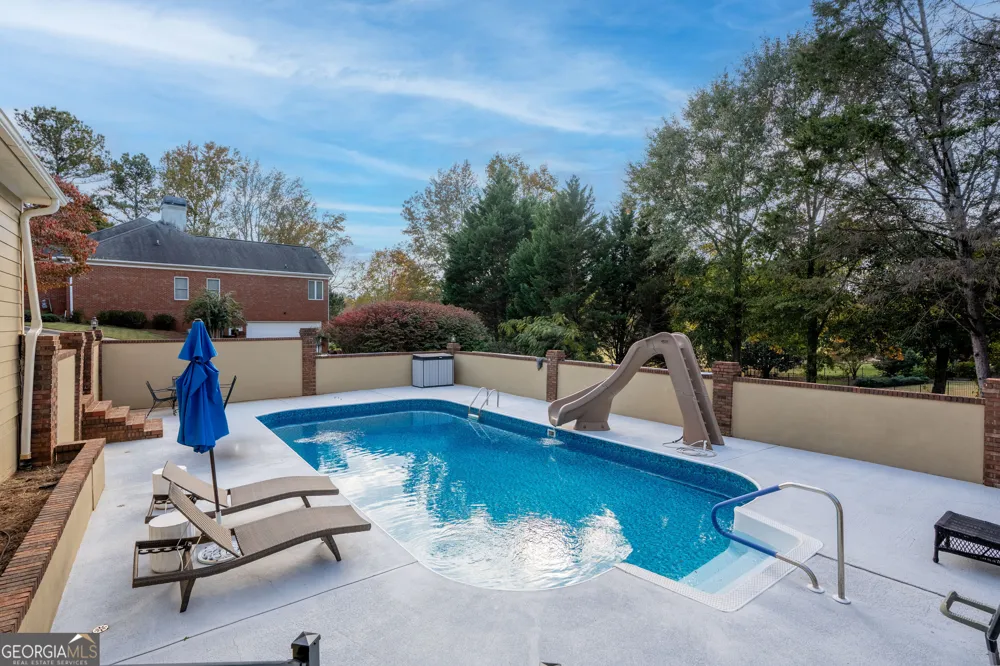 4604 Midlands GRN Flowery Branch, GA 30542