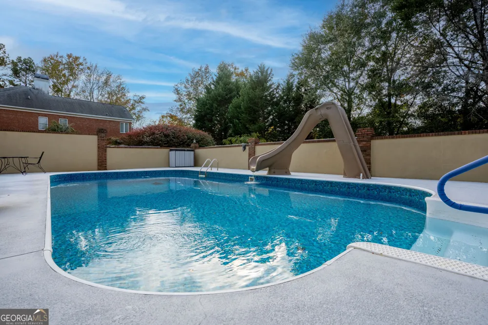4604 Midlands GRN Flowery Branch, GA 30542