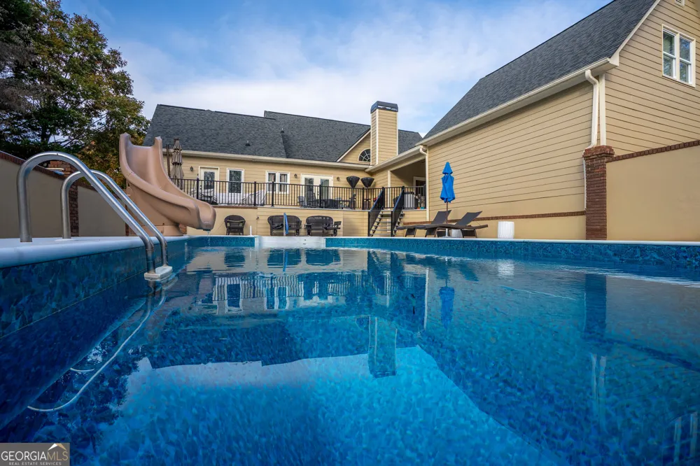 4604 Midlands GRN Flowery Branch, GA 30542