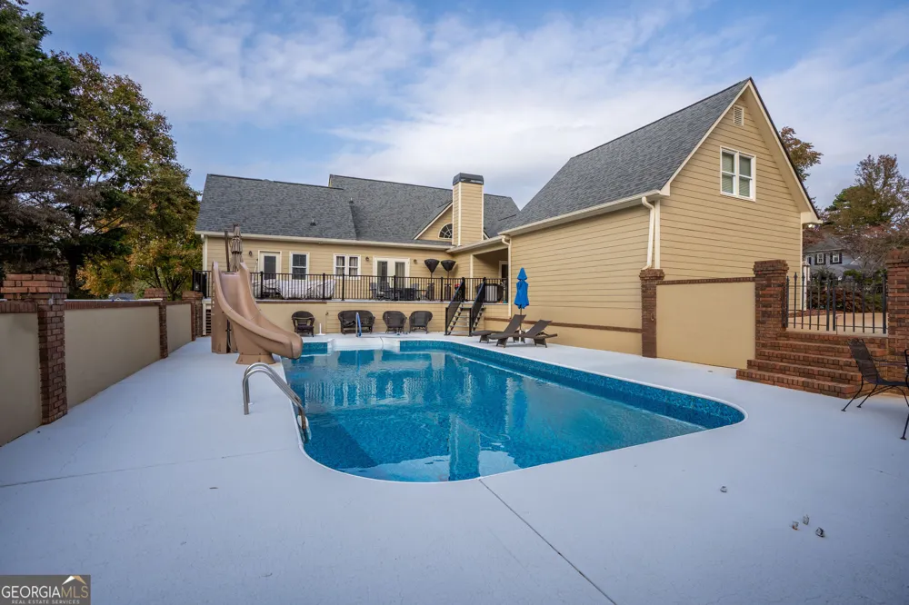 4604 Midlands GRN Flowery Branch, GA 30542