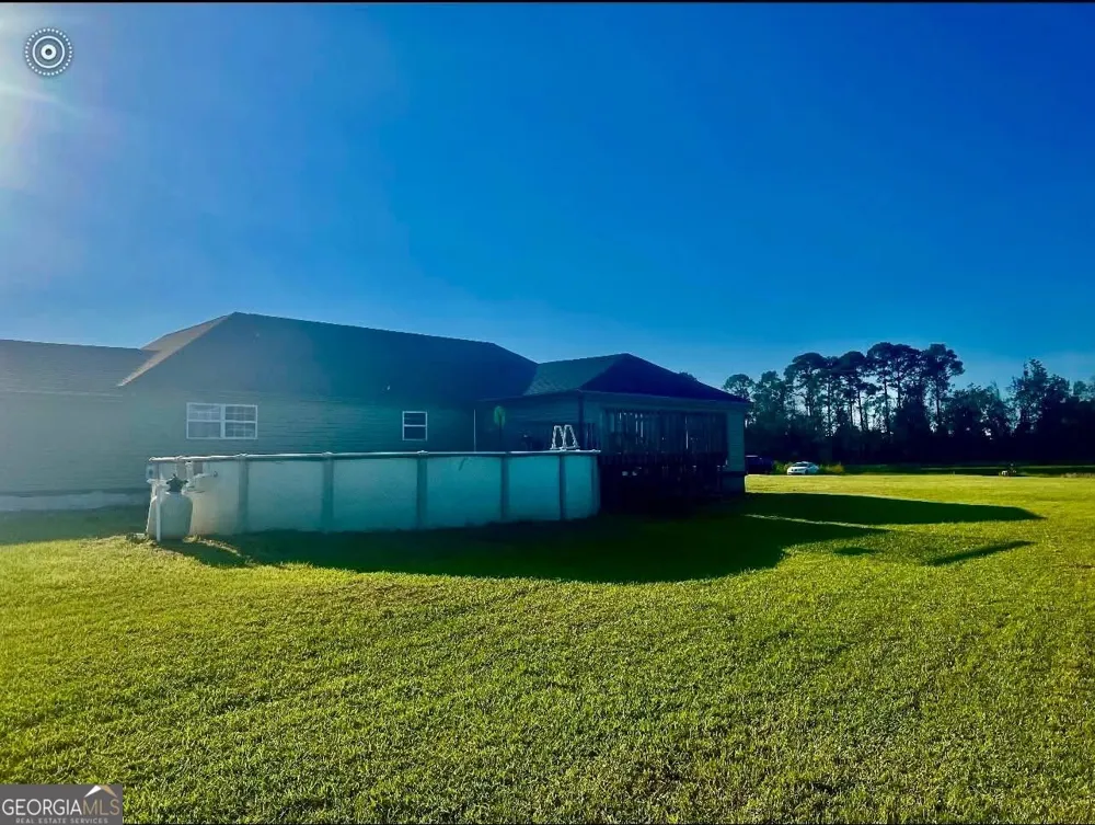 176 Matts WAY Douglas, GA 31535