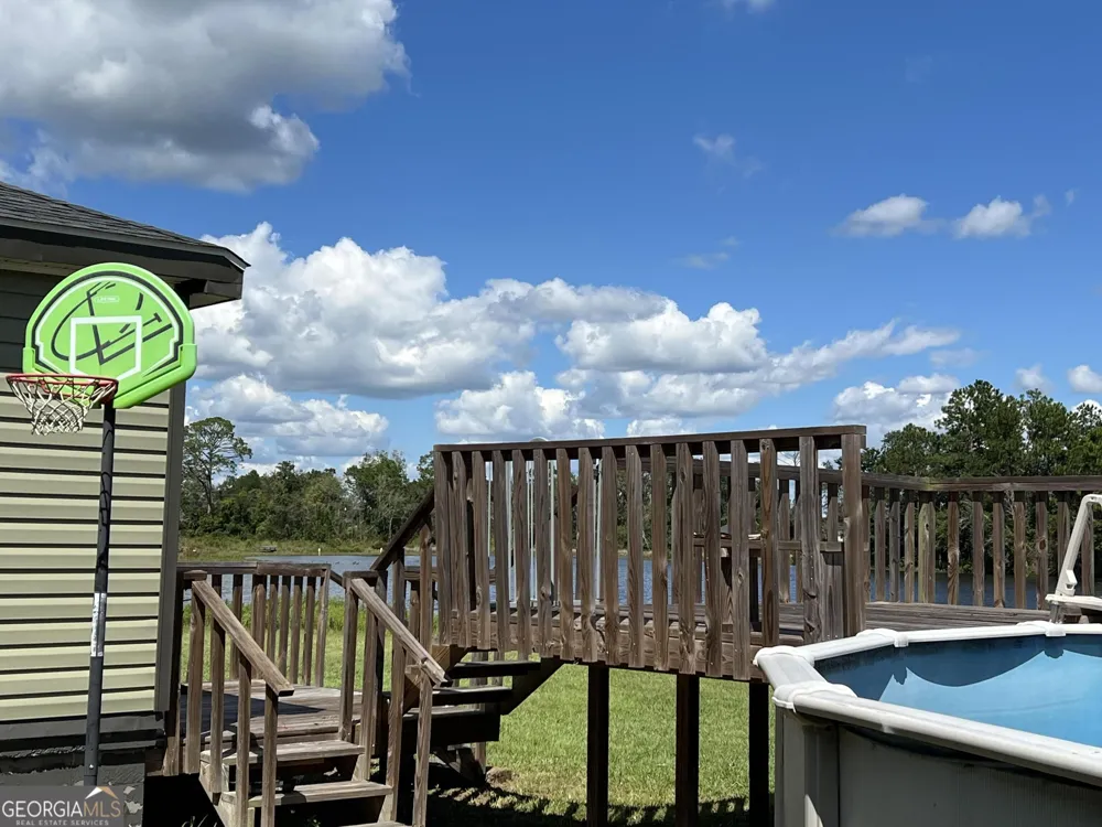 176 Matts WAY Douglas, GA 31535