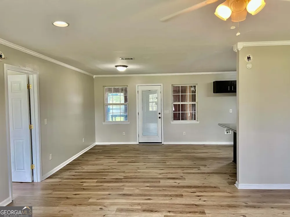 176 Matts WAY Douglas, GA 31535