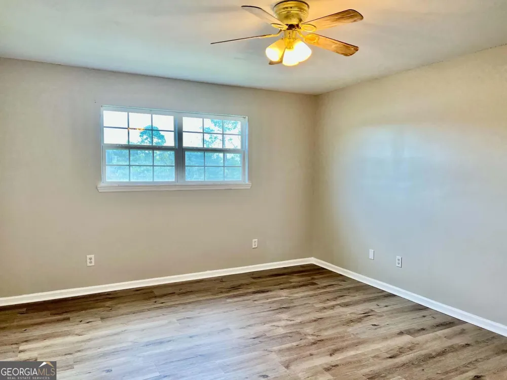 176 Matts WAY Douglas, GA 31535