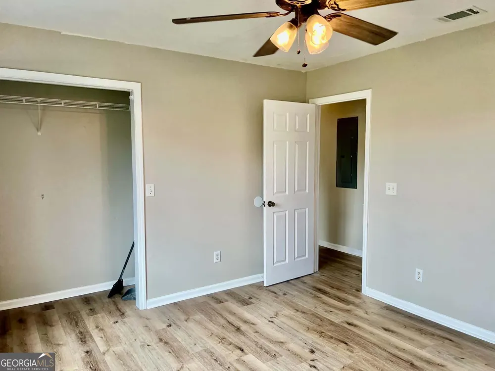 176 Matts WAY Douglas, GA 31535