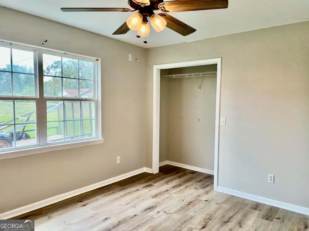 176 Matts WAY Douglas, GA 31535