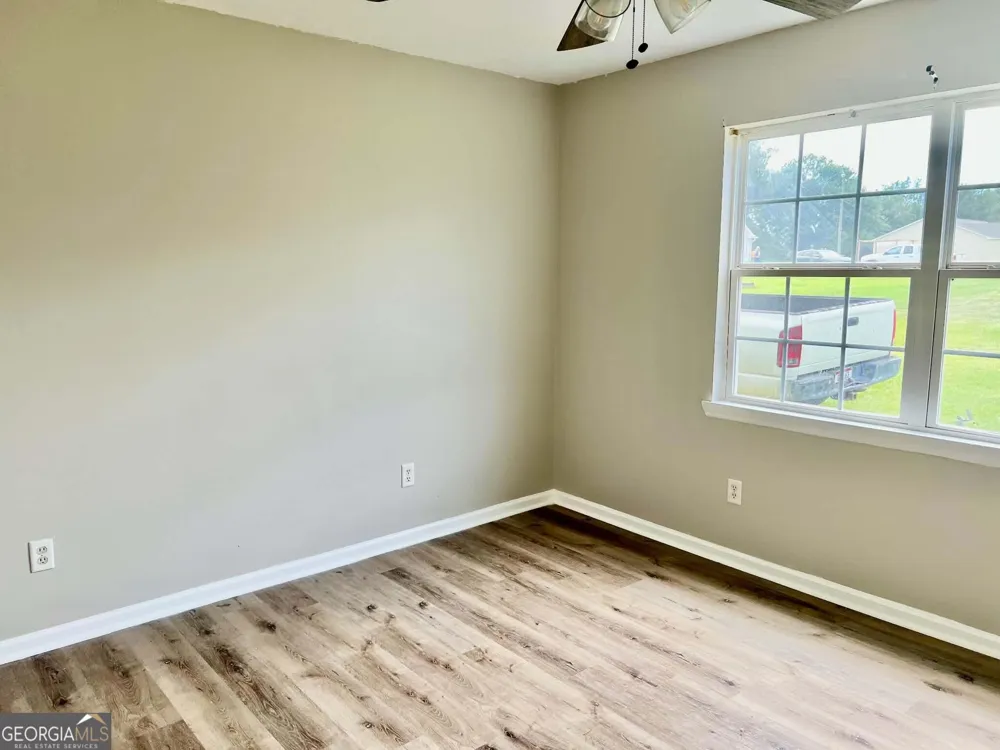 176 Matts WAY Douglas, GA 31535