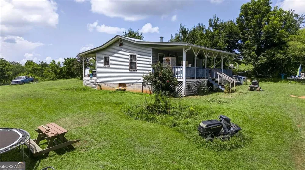 2627 Jones Mountain RD Talking Rock, GA 30175