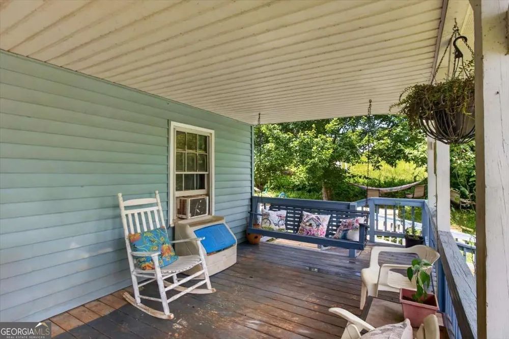 2627 Jones Mountain RD Talking Rock, GA 30175
