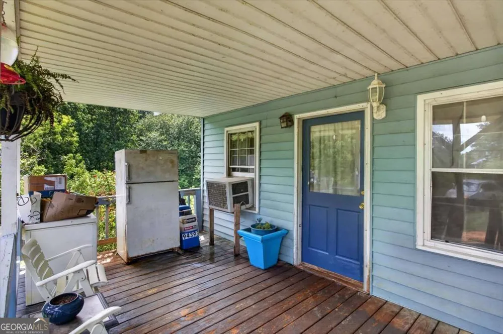 2627 Jones Mountain RD Talking Rock, GA 30175