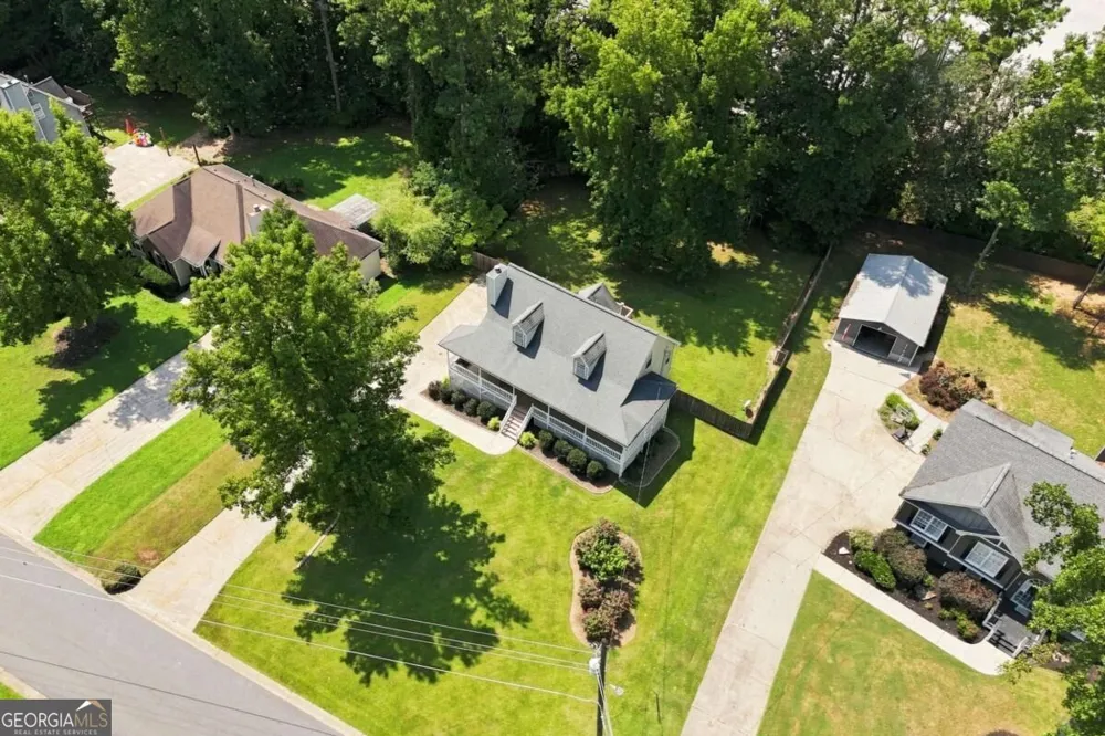 90 Maplewood LN Acworth, GA 30101