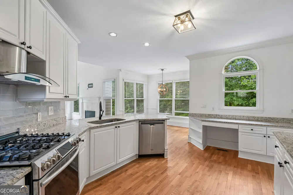 905 Yosemite DR Suwanee, GA 30024
