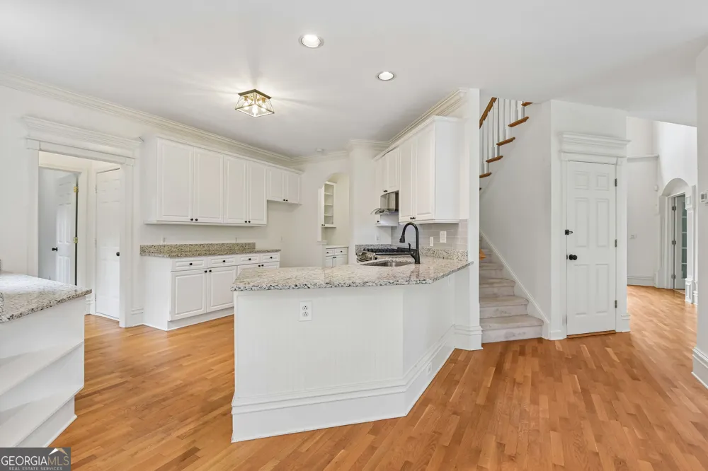 905 Yosemite DR Suwanee, GA 30024