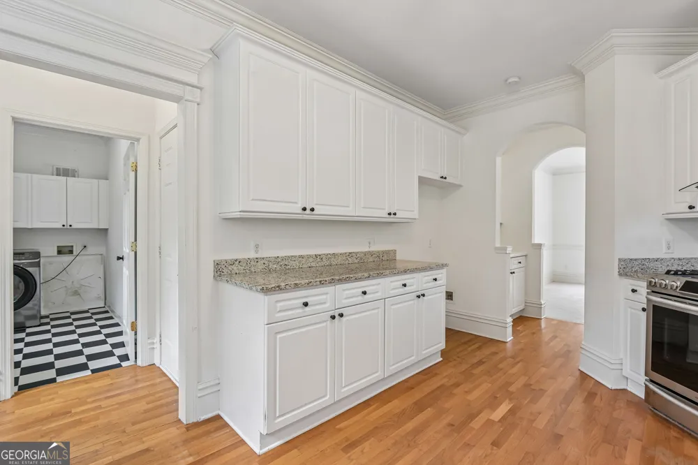905 Yosemite DR Suwanee, GA 30024