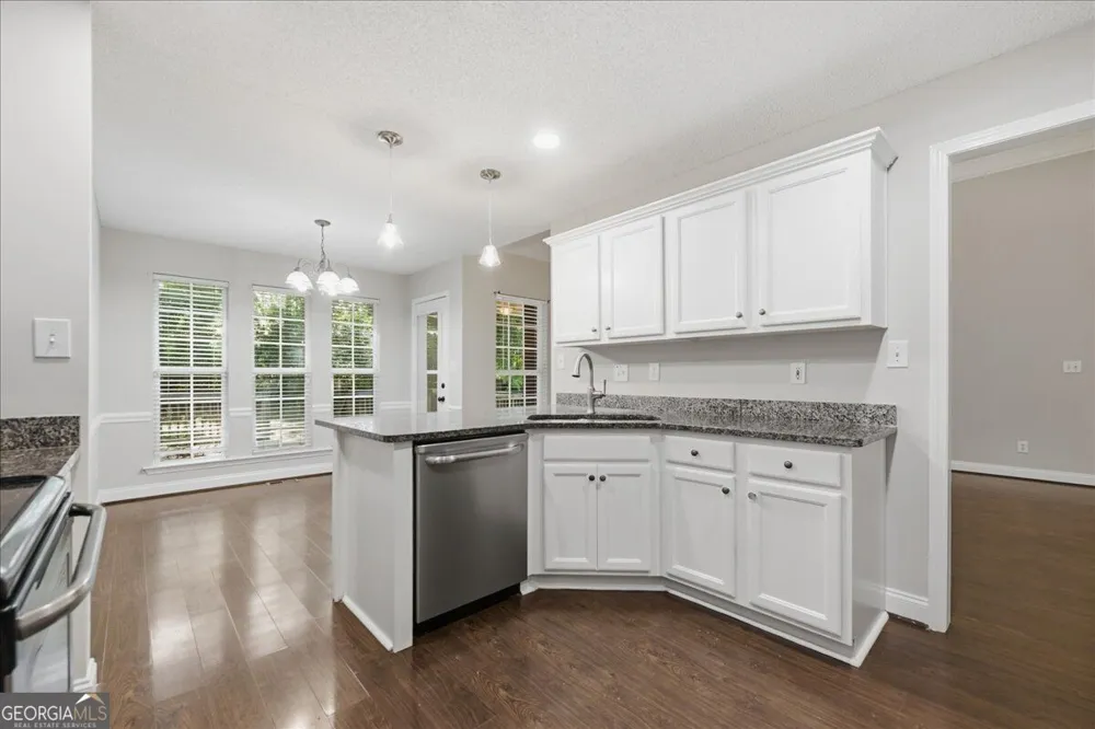 102 Quinelle DR Perry, GA 31069