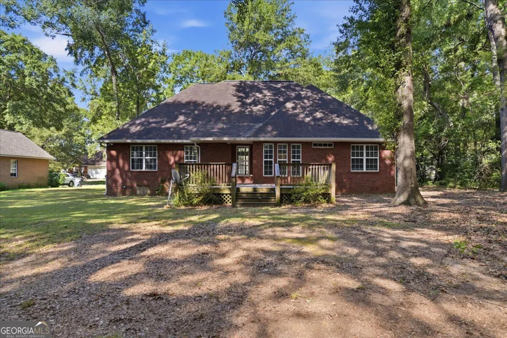 102 Quinelle DR Perry, GA 31069