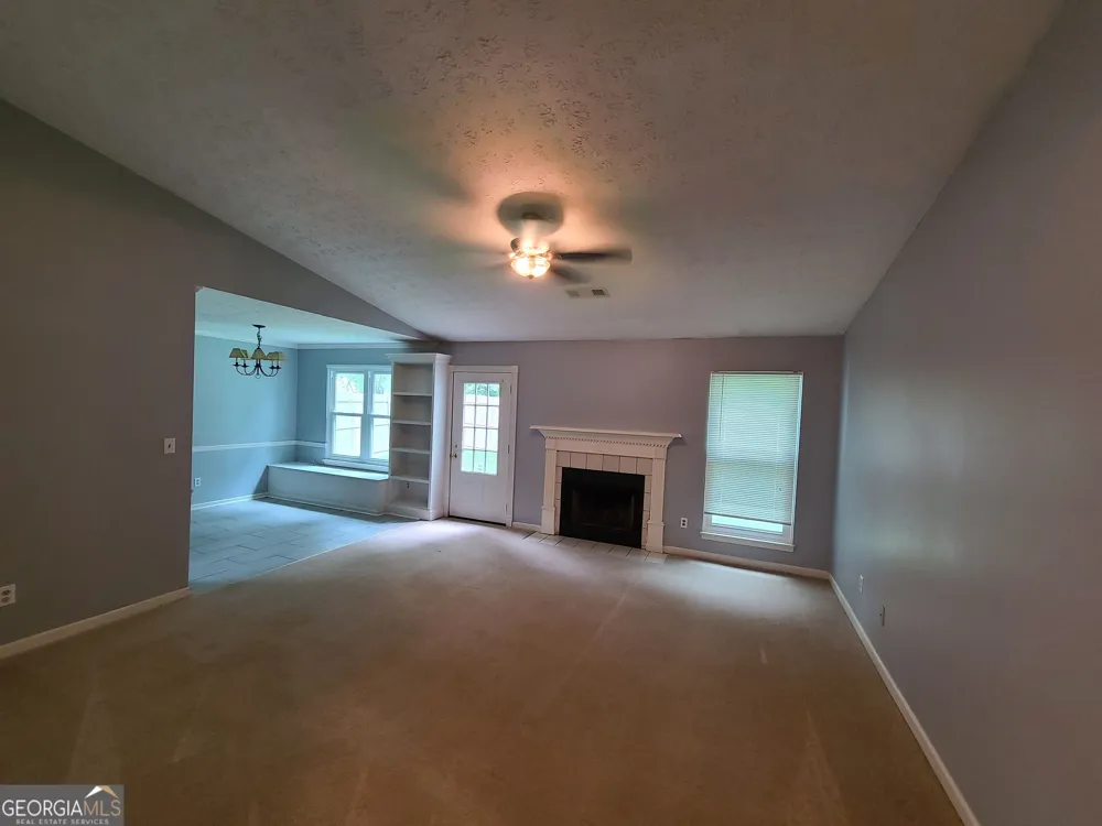 216 Valley View Peachtree City, GA 30269