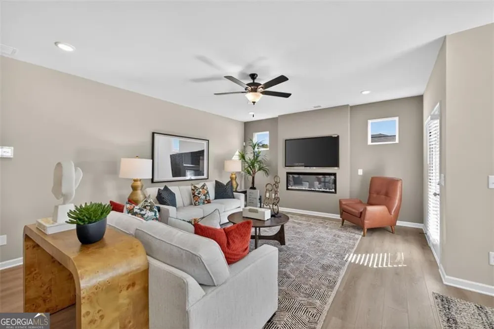 103 Meadowlark LN Cartersville, GA 30120