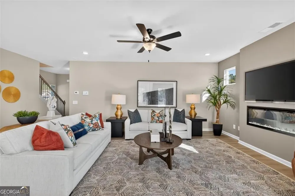 103 Meadowlark LN Cartersville, GA 30120