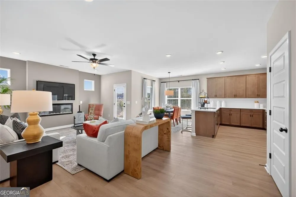 103 Meadowlark LN Cartersville, GA 30120