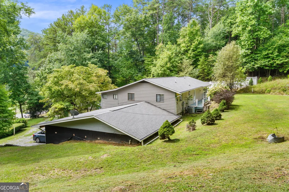 3514 Old Hwy 64 W Warne, NC 28909