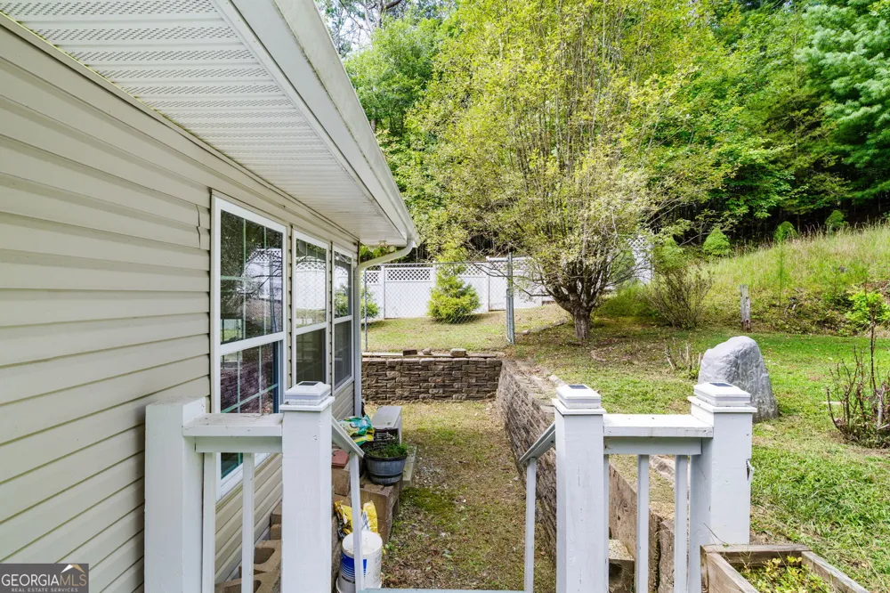 3514 Old Hwy 64 W Warne, NC 28909