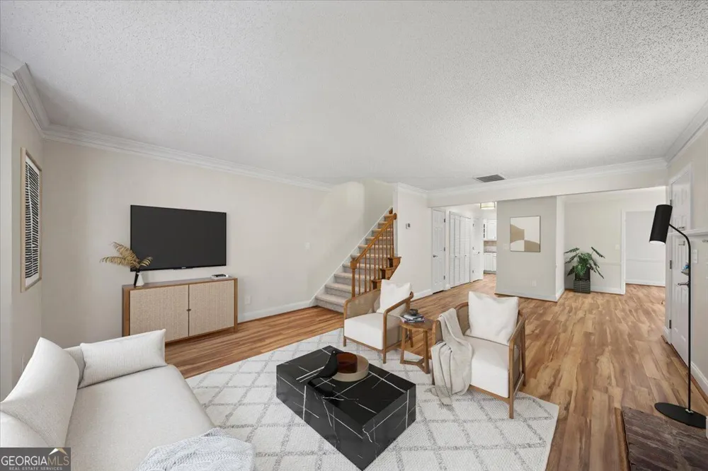 110 Great Oaks LN Roswell, GA 30075