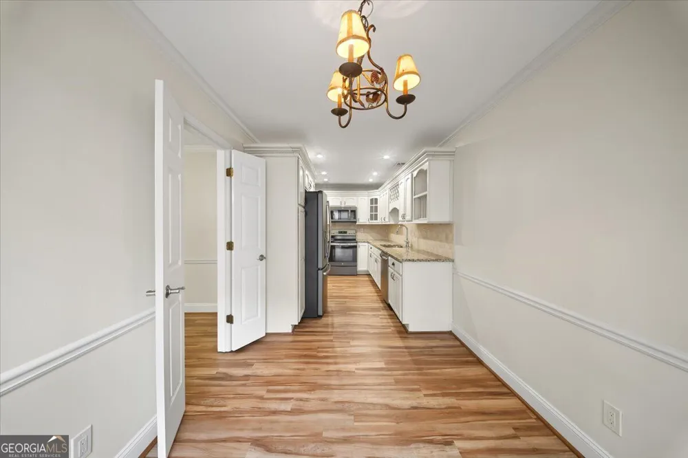 110 Great Oaks LN Roswell, GA 30075